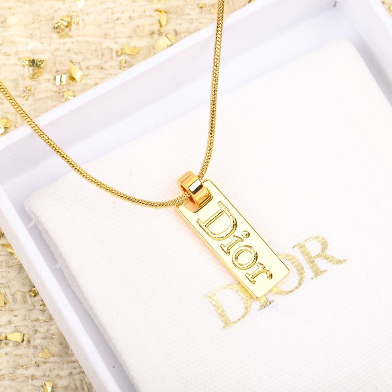 chr1st1an D10r necklaces